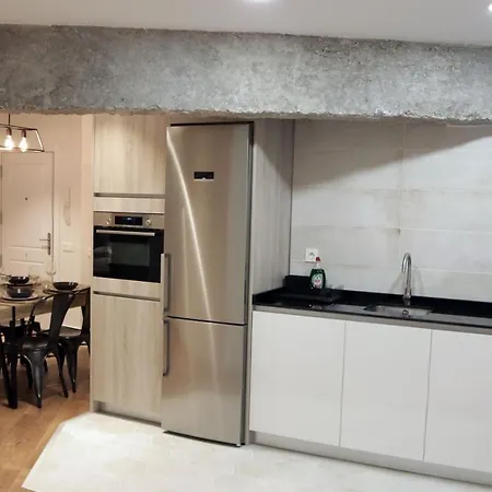 ático Industrial Céntrico. Reformado. Aire Acond, Wifi