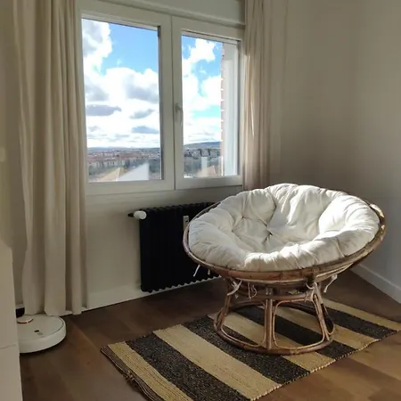 ático Industrial Céntrico. Reformado. Aire Acond, Wifi * Salamanca